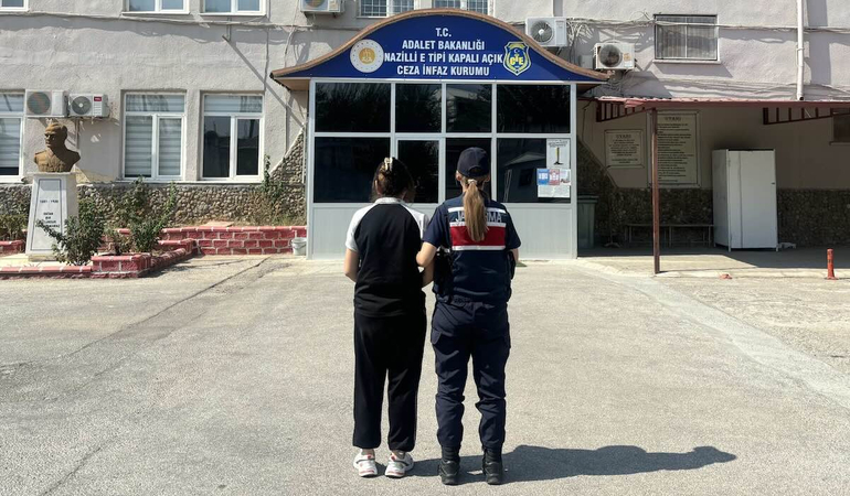 Hırsızlık firarisi yakalandı: 16 yıl hapisle aranıyordu