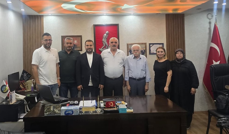AK Parti Nazilli’de Ali Gürbüz ve ekibinden 10 kuruma çıkarma