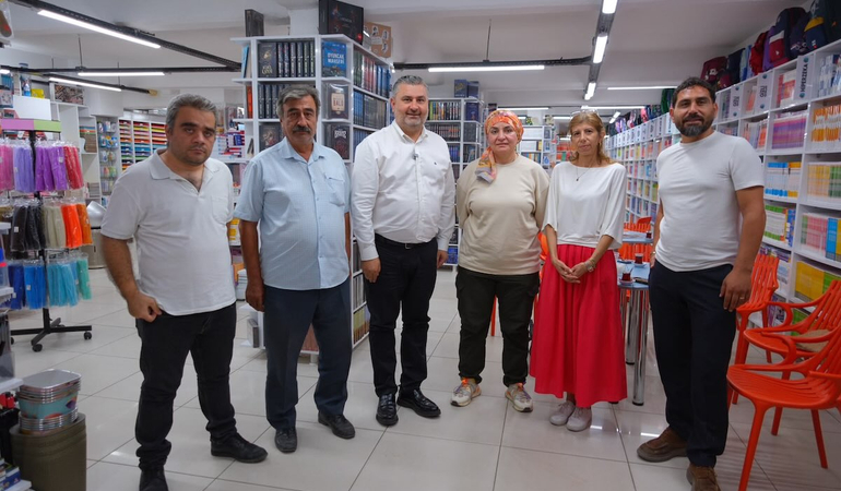 Özen Akgün’den iş dünyasına ‘Askıda Kırtasiye’ çağrısı