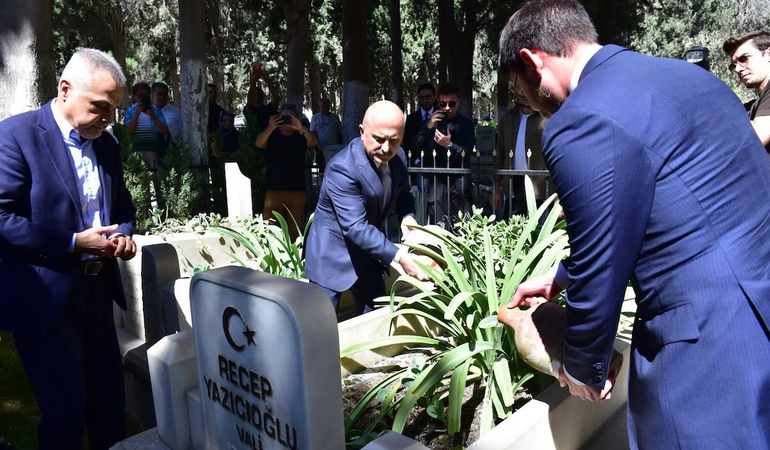Yazıcıoğlu Aydın’da: “23 yıl oldu, o şanlı sada hiç eksilmedi”